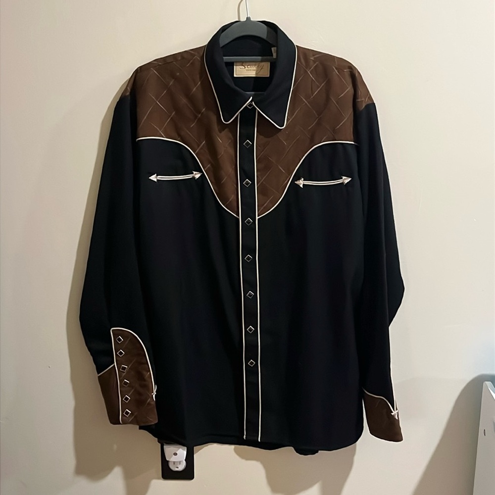 Great condition men’s medium Scully Brand Western Button Shirt - longsleeve